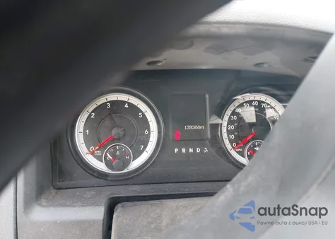 2014 Ram 1500 Tradesman из США, поврежденный, VIN 3C6JR6DT2EG118823